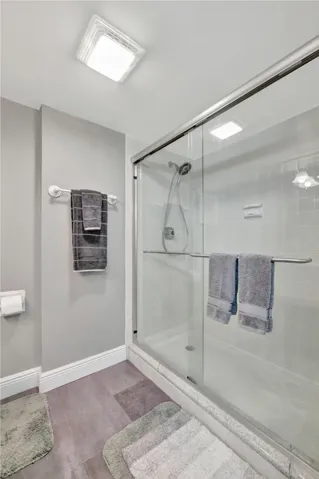 MASTER SHOWER