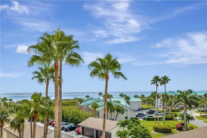 BEAUTIFUL OCEAN VIEWS!