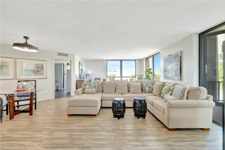 LIVING ROOM....,