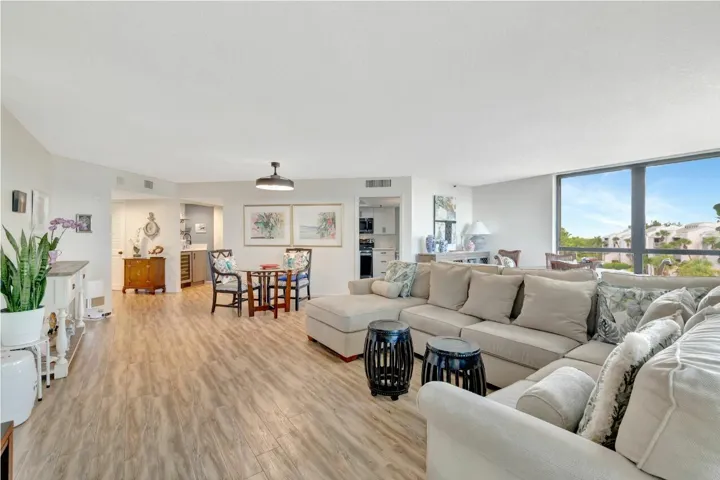 DINING LIVING AREAS...........