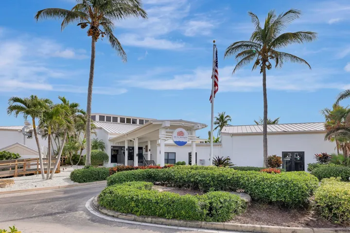 OCEANFRONT RESTAURANT