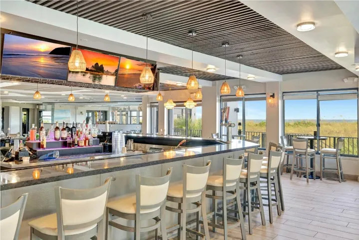 OCEANFRONT RESTAURANT BAR...
