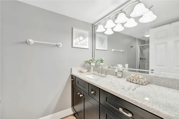 GUEST BATH...........