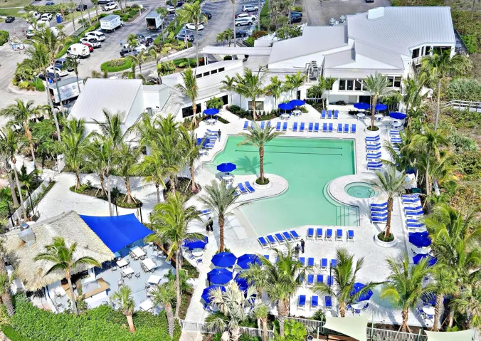 NEW MAIN POOL & TIKI BAR