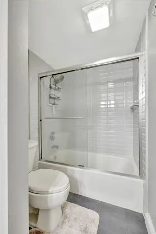 GUEST BATH............
