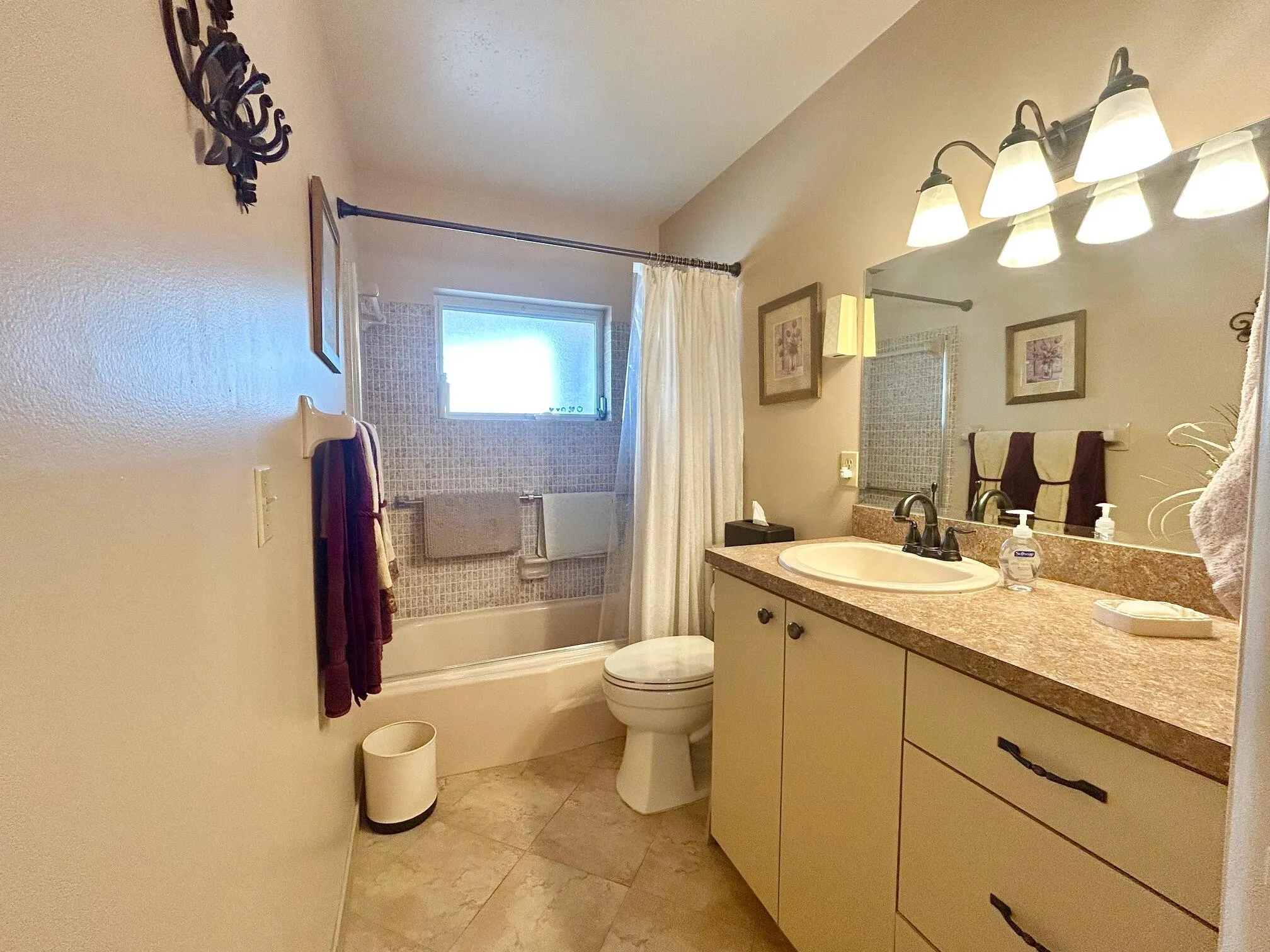 GUEST BATHROOM