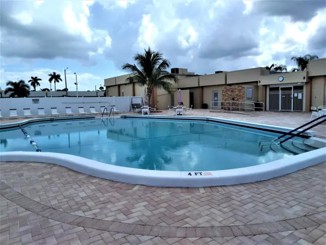 RESORT STYLE HEATED POOL