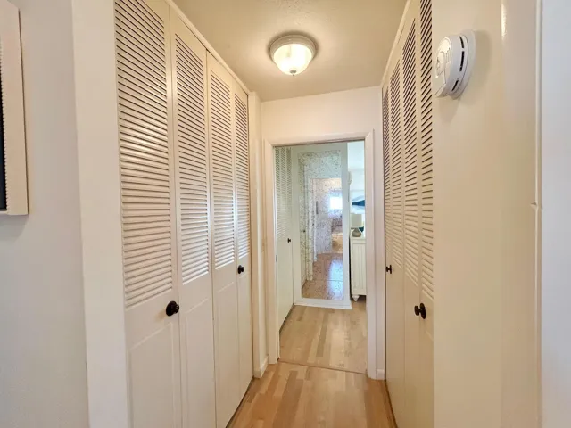 CLOSETS