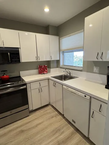 Lots of cabinets
