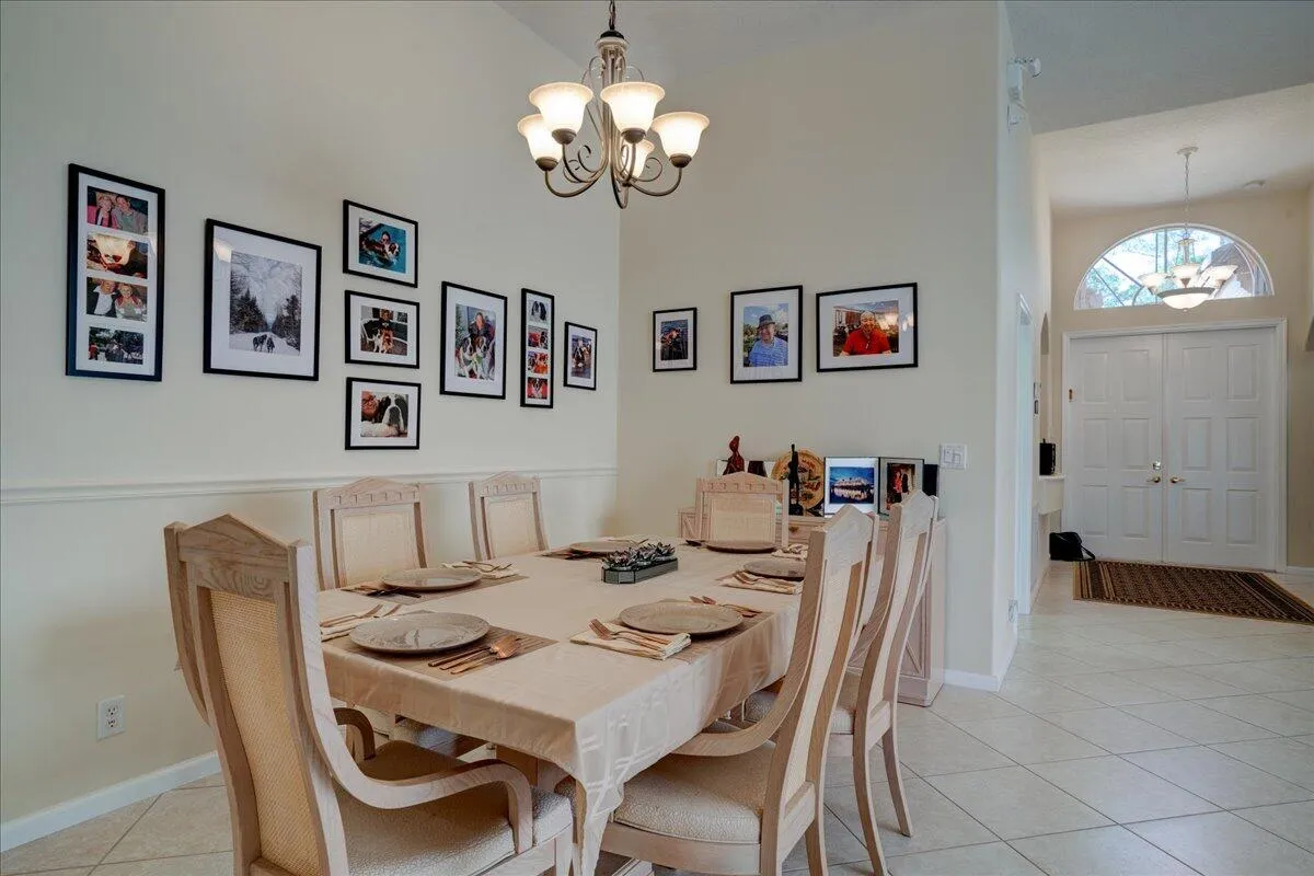 16-15232 Fiorenza Cir-18
