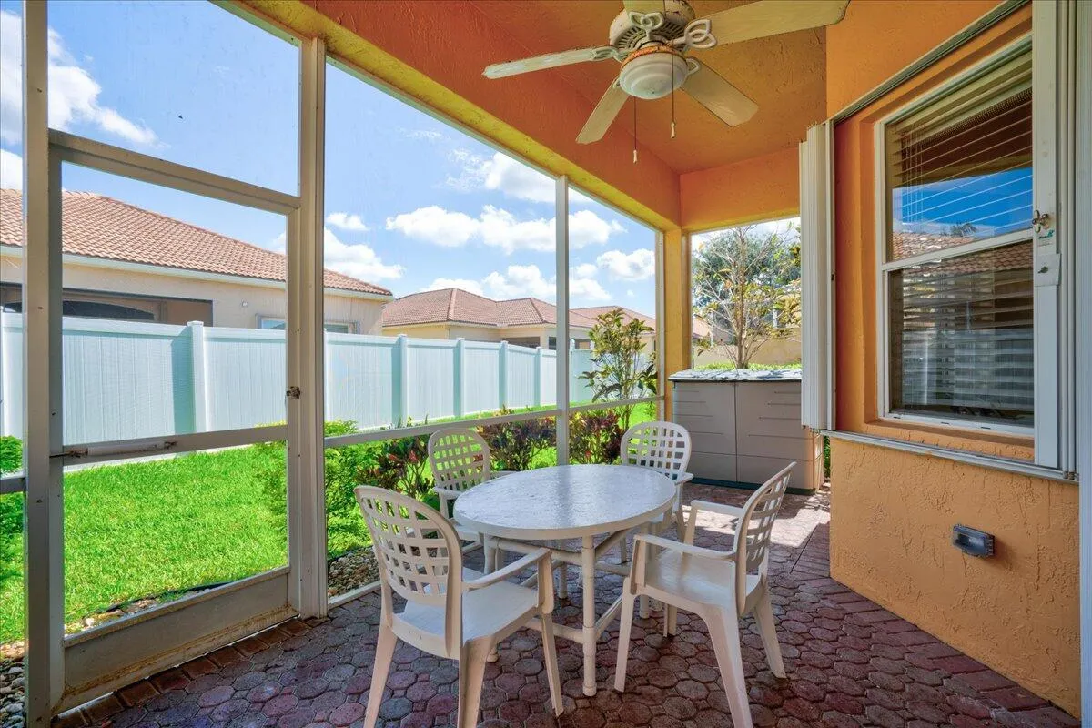 38-15232 Fiorenza Cir-38