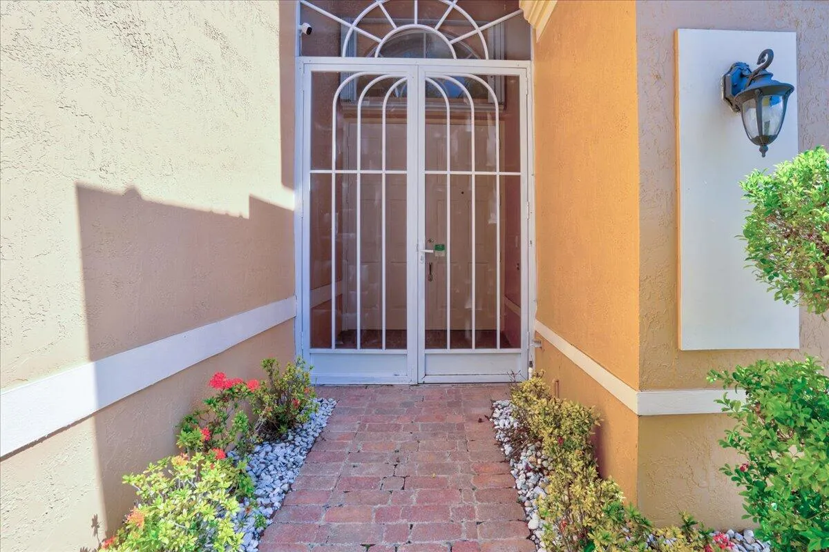 03-15232 Fiorenza Cir-41