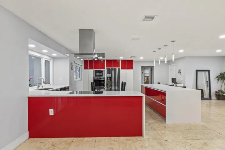 8361_Wilton_Dr_009