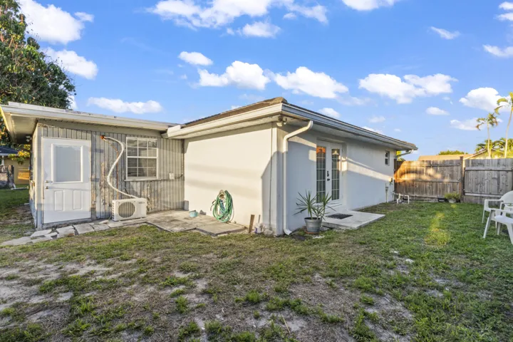 8361_Wilton_Dr_041