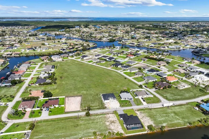 1925 NW 34th Pl, Cape Coral, FL 33993 (3