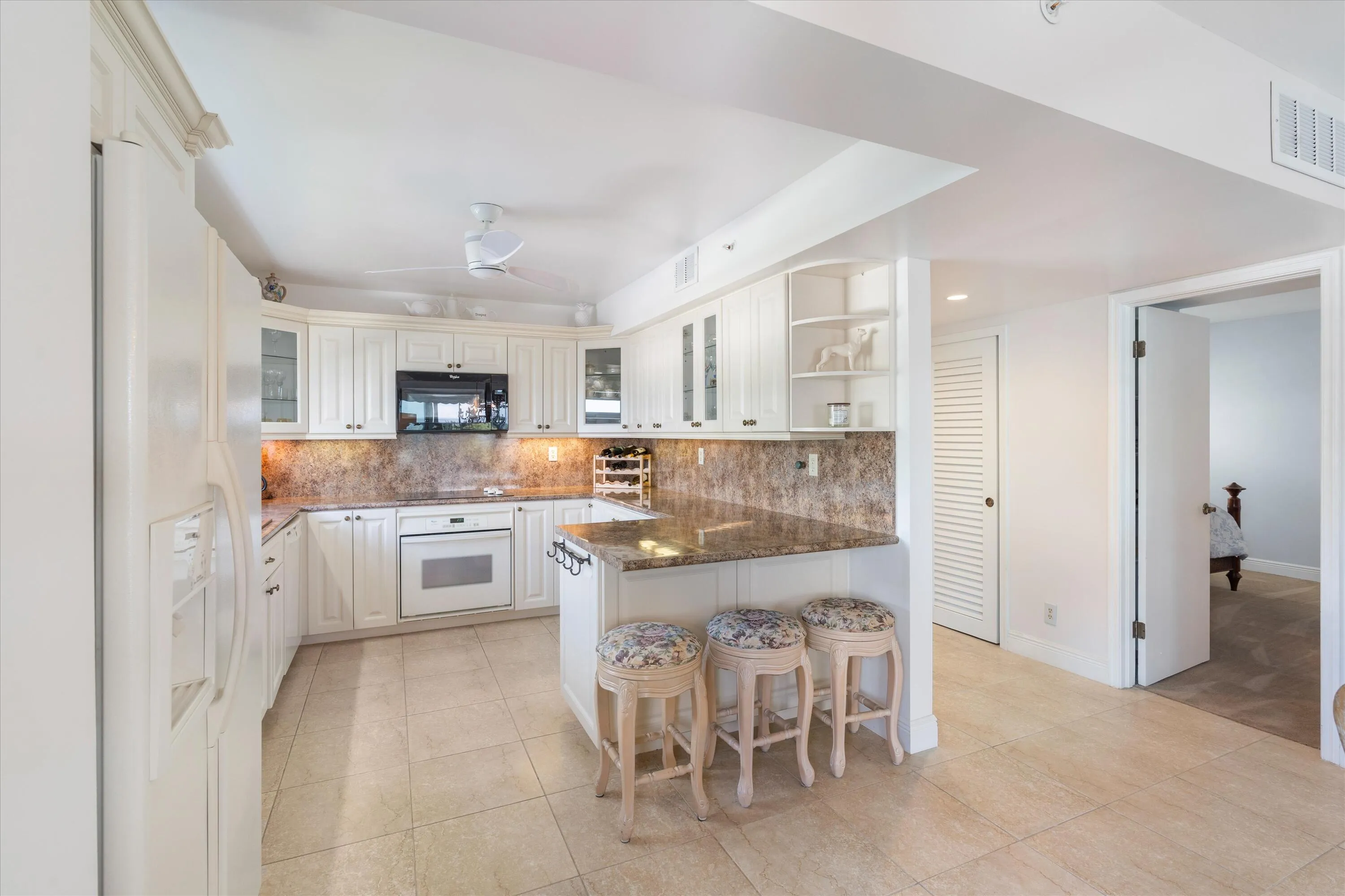 Open kitchen