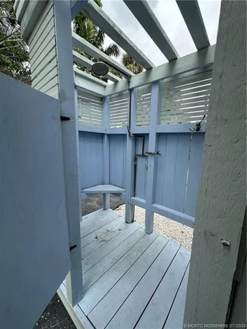 Photo 32