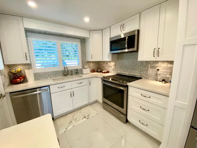 Kitchen Interior E