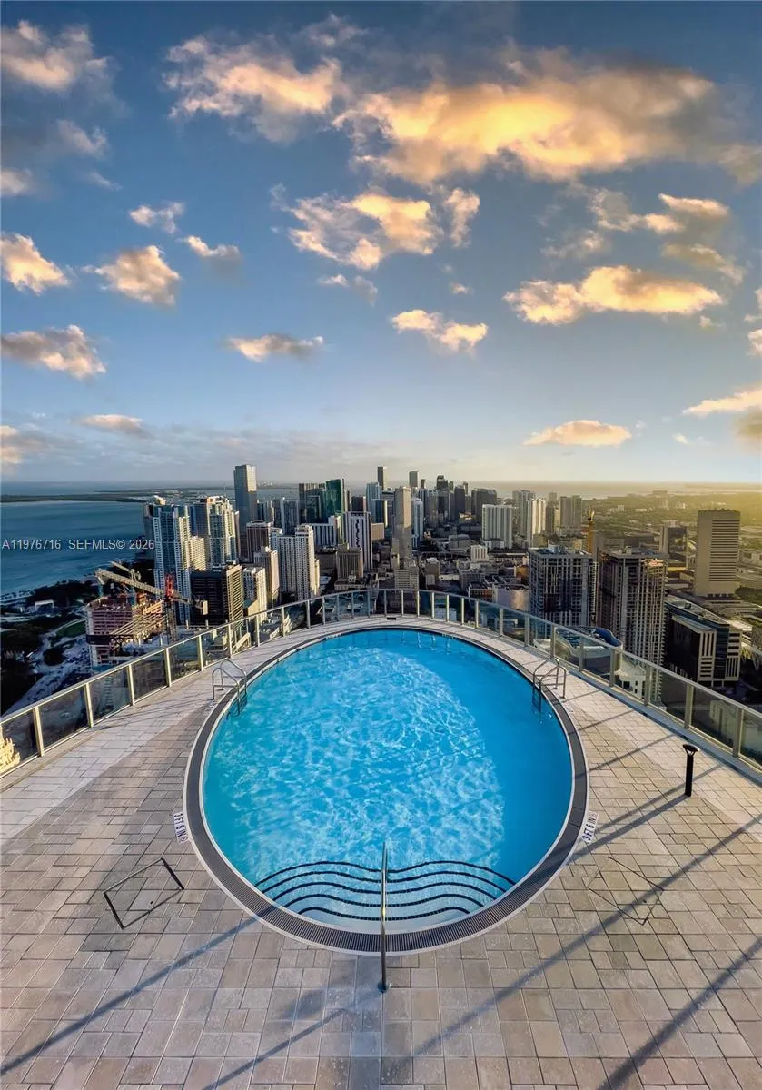 Property photo 32