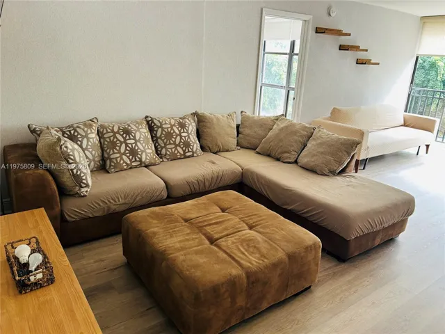 Photo 32