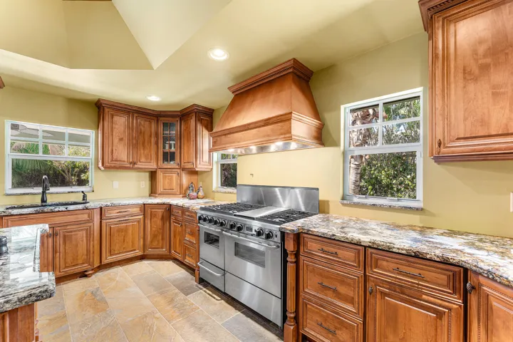 009-10295SaintAndrewsRoad-BoyntonBeach-F