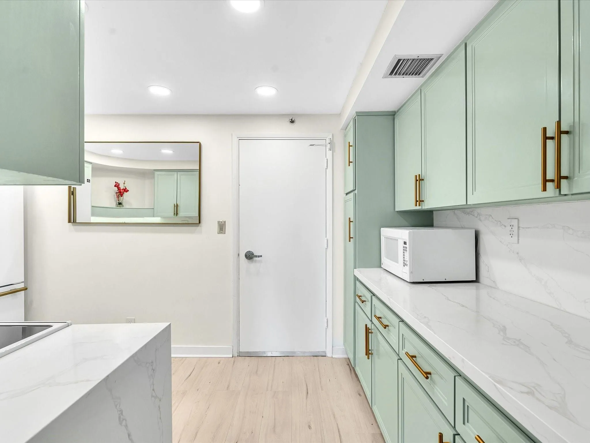 Kitchen entrance