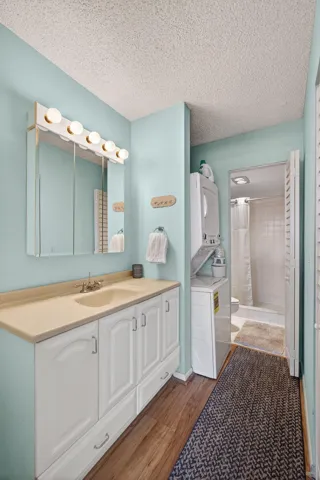 2nd bathroom