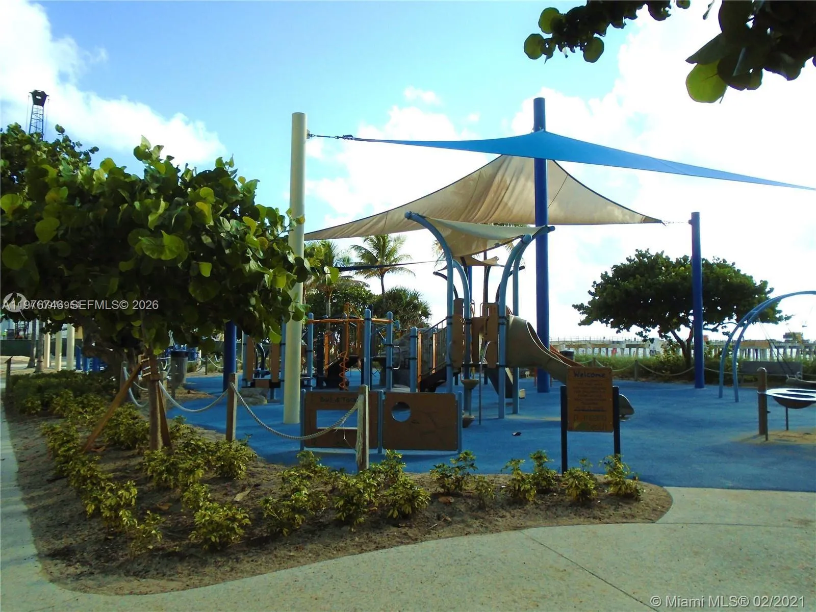 BEACH PLAYGROUND