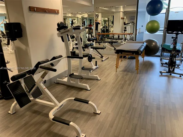 Photo 18