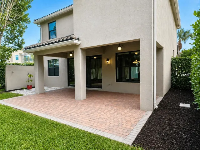 new back of patio house