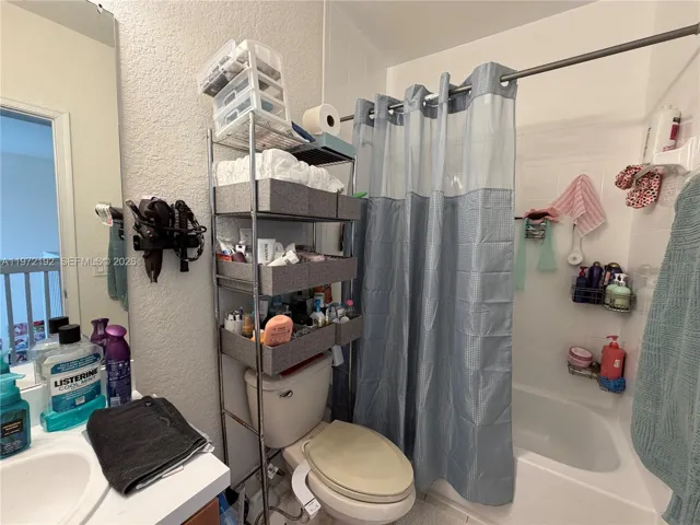 2nd floor bathroom