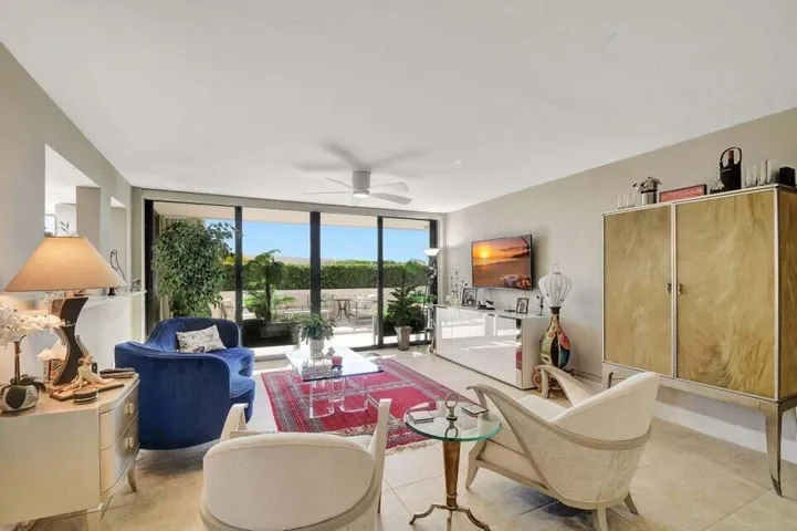 Living room b