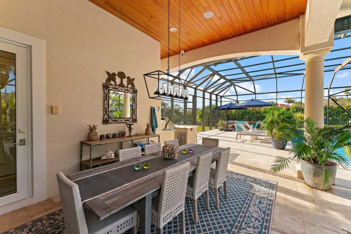 Outdoor Dining Area