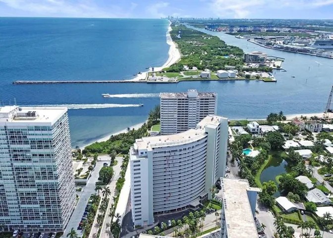 From the apartment, you can see several miles down the coastline
