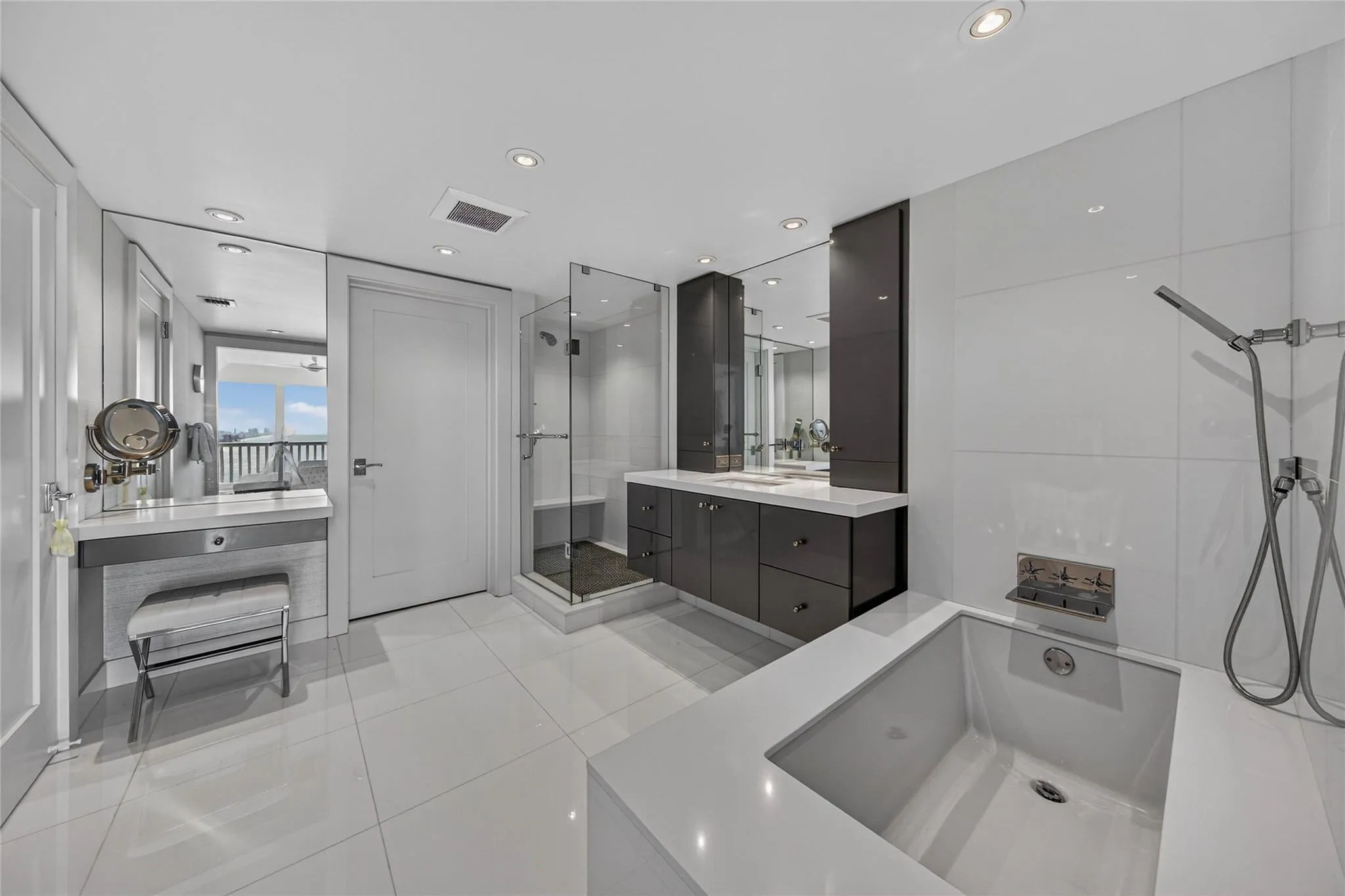 Property photo 76