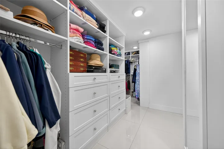 Southern Primary Walk In Closet