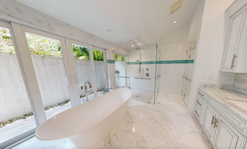 355-primary bath2
