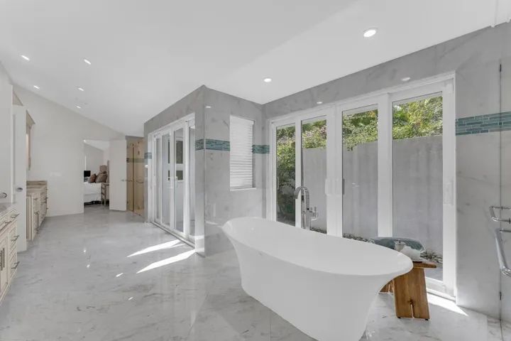 355 bath-primary-1w