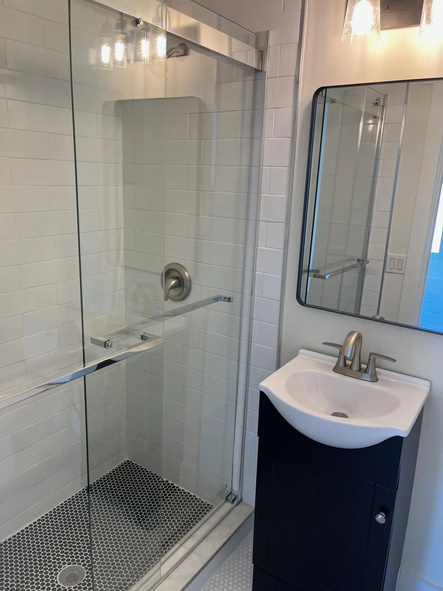 Guest Bath 1