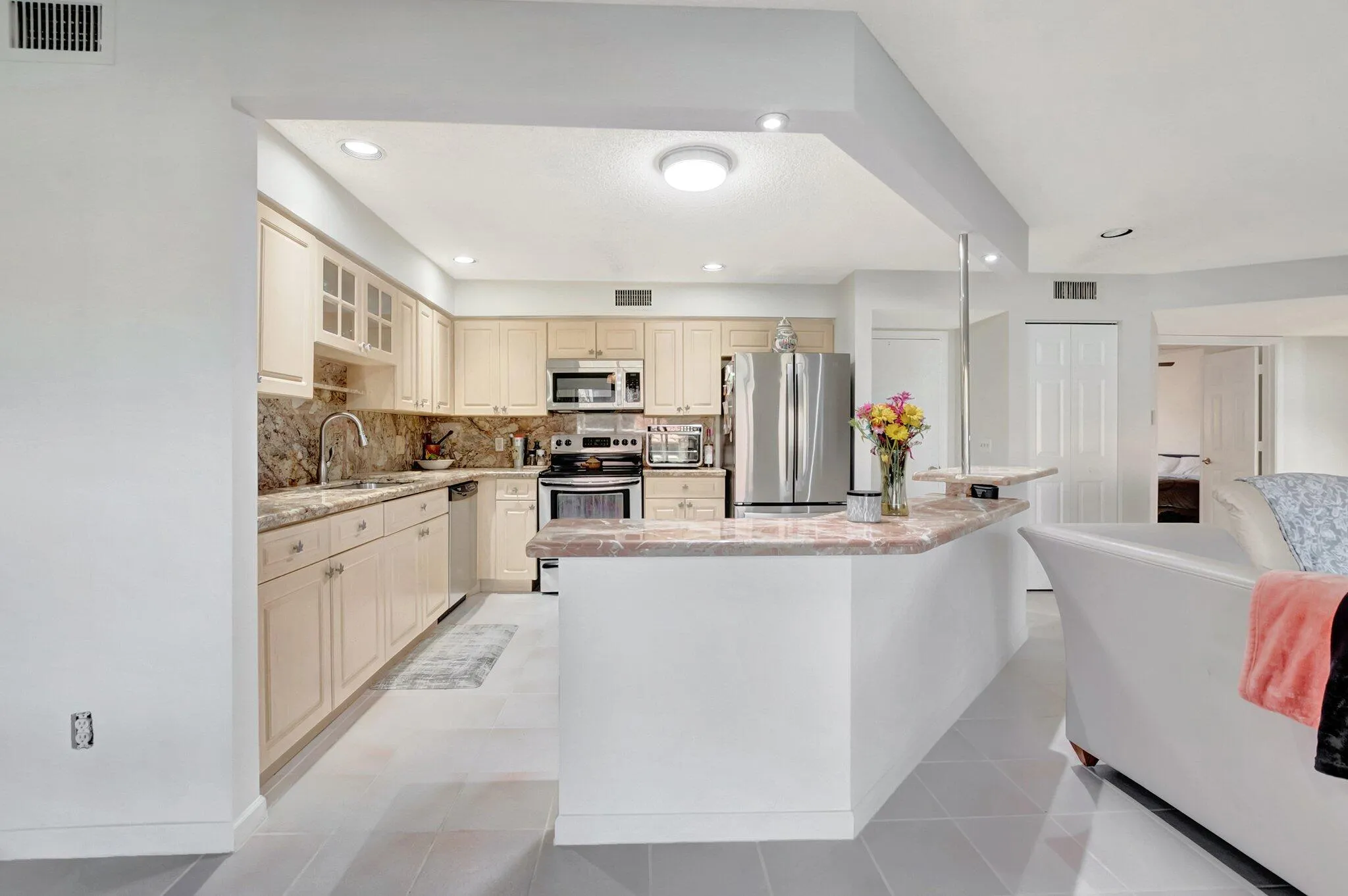 STAINLESS STEEL APPLIANCES