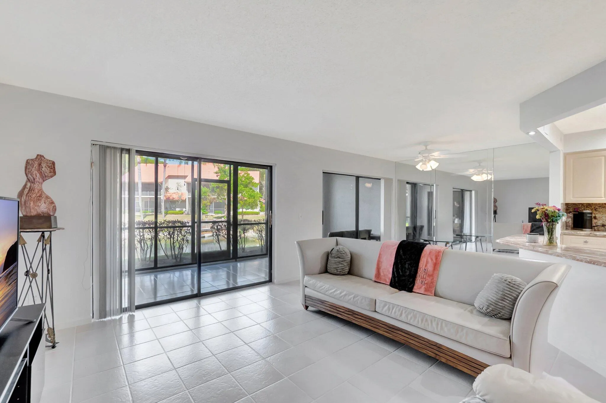 BRIGHT OPEN LIVING ROOM
