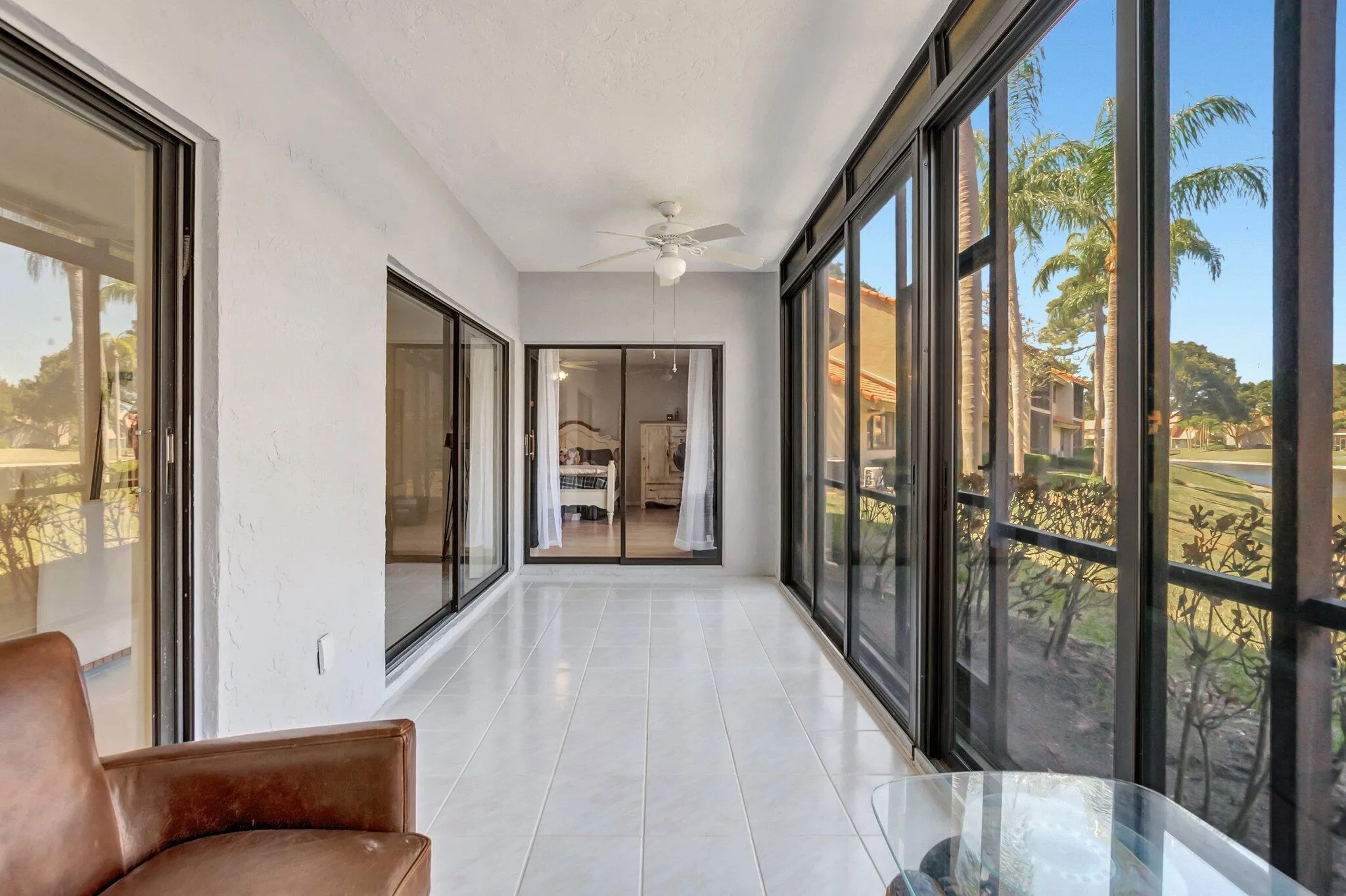 SPACIOUS SCREENED/TILED PATIO