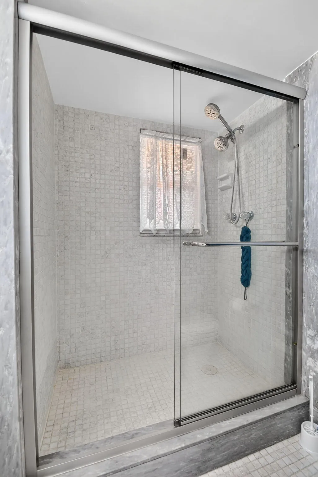 WALK IN SHOWER