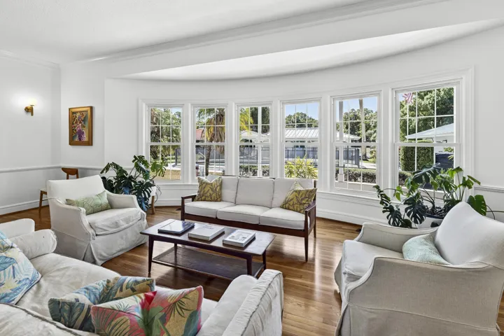 4945 16th Street-13