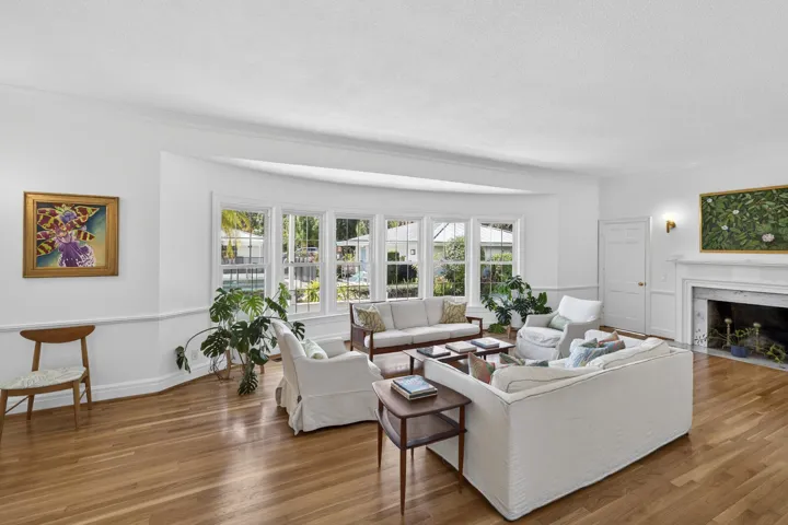 4945 16th Street-11