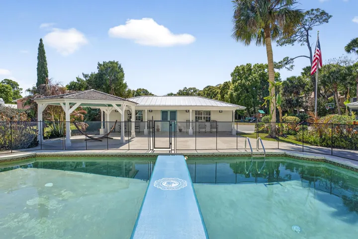4945 16th Street-57