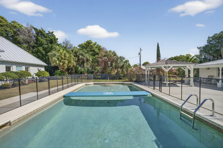 4945 16th Street-51