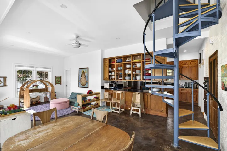 4945 16th Street-24