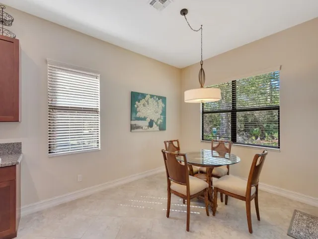 Breakfast Nook with great views.