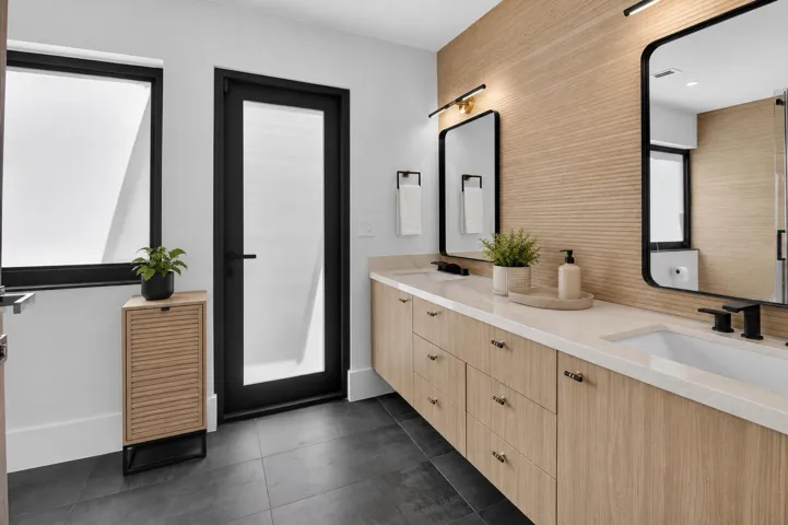 Primary Bathroom 1 VS